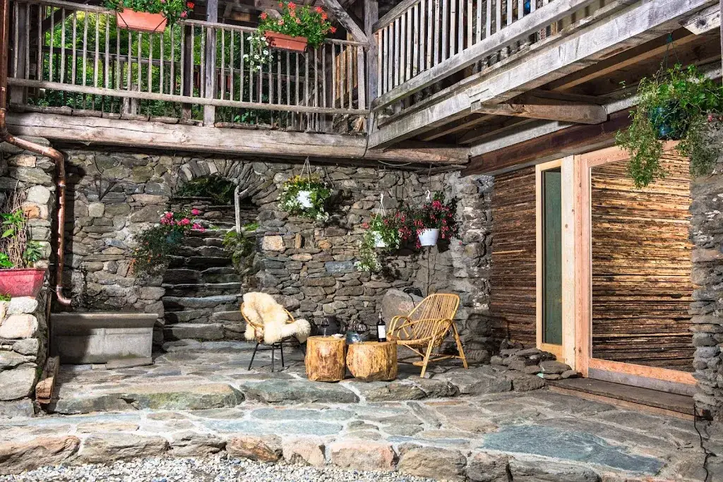 Aubergerie, une auberge de terroir et des chambres d'hôtes dans les alpes française proche des 7Laux_Haut-Bréda_slider_image_3