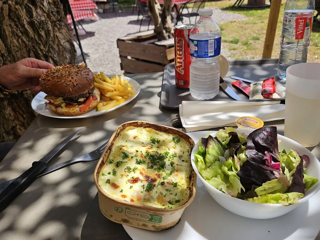 Isabelle Magnin_La Guinguette MM_Charmes-sur-Rhône_review