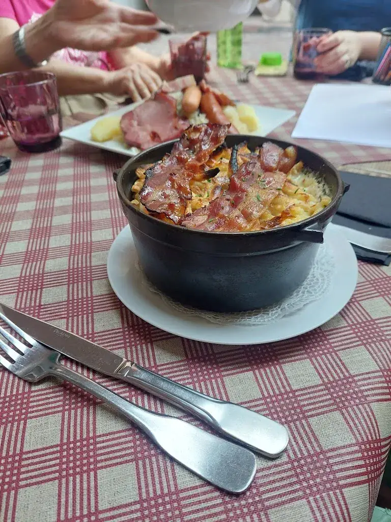 Luca Pozzi_Le Fer Rouge_Colmar_review