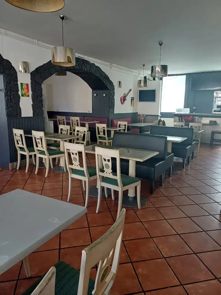 Bar Brasserie Restaurant All'italia_Commercy_slider_image_1