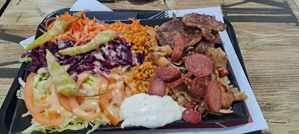 Bouthaïna Bens_Snack Istanbul Commercy_Commercy_review