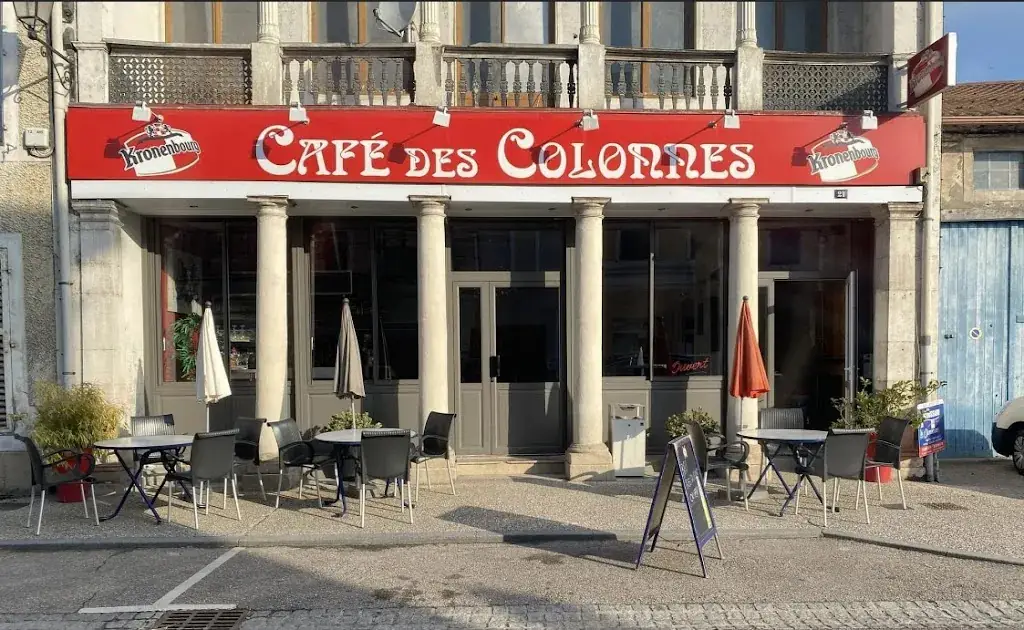 Café des Colonnes Restaurant in Void-Vacon