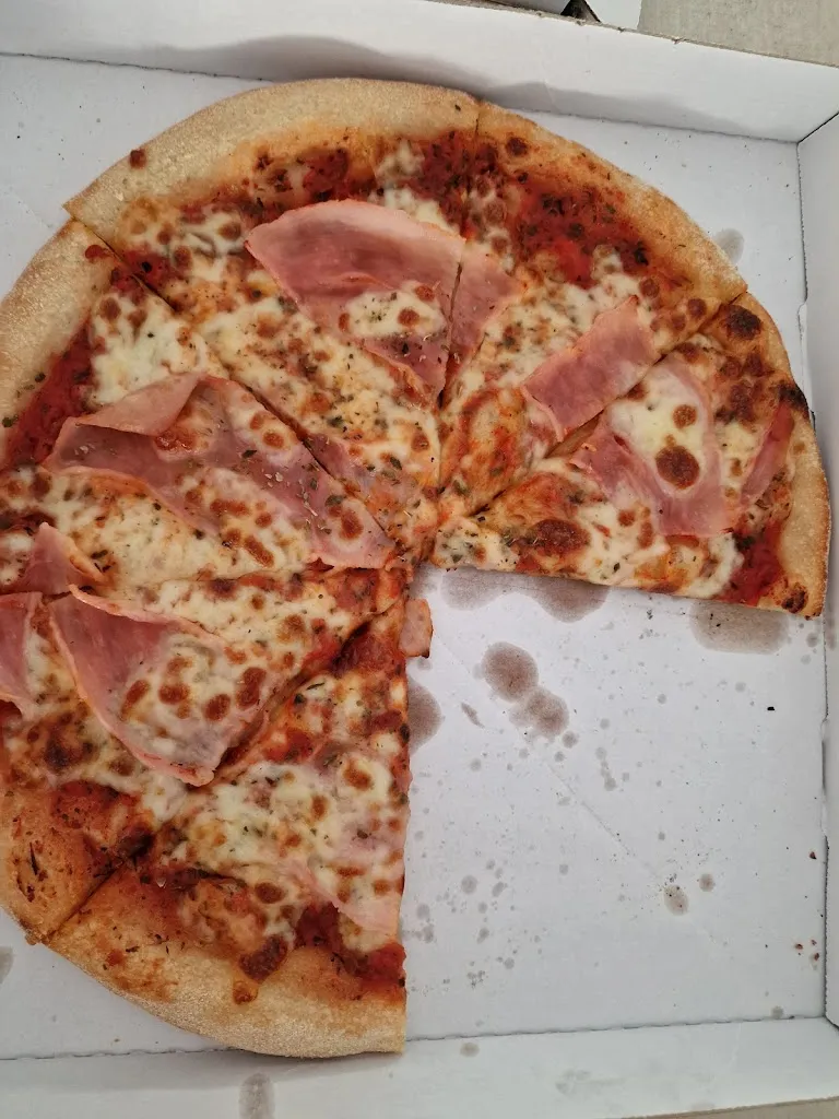 Menu_La Tour de Pizz' by Steph_Dietwiller_image_3