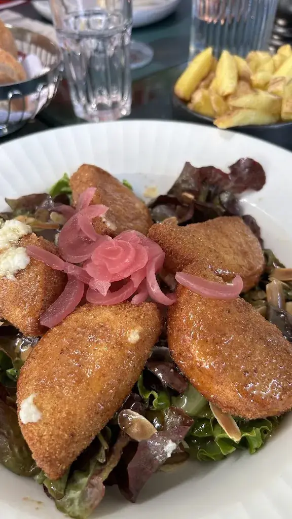 Yves Soppelsa_La Promenade_Bulle_review