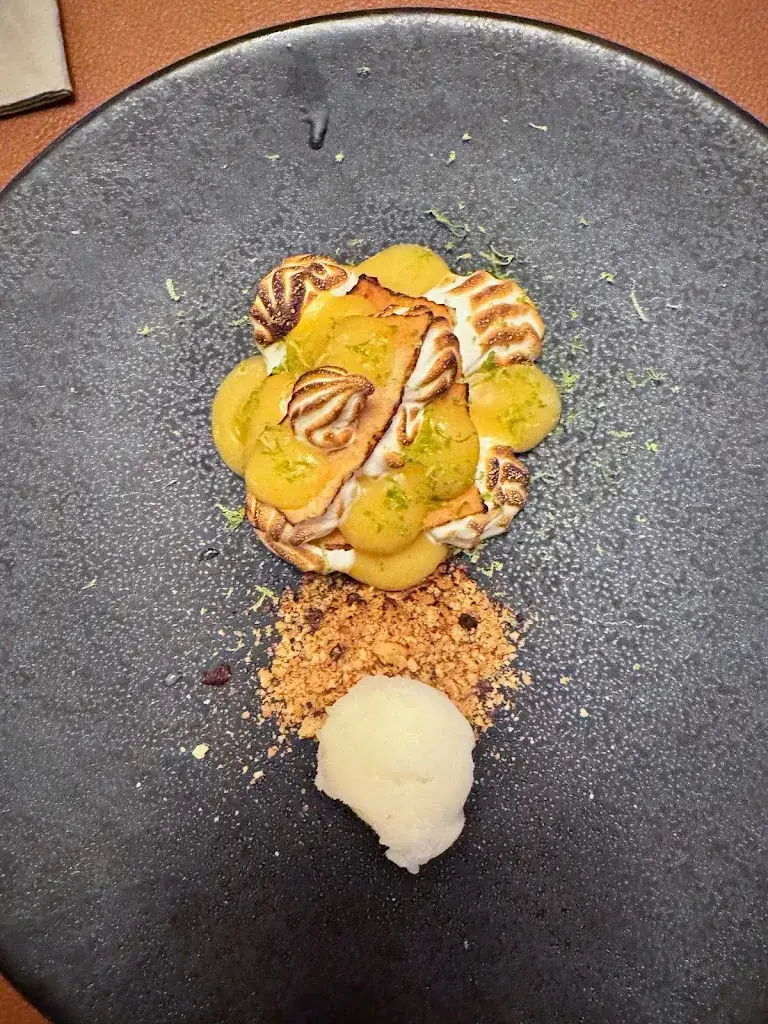 Yana Devi_La Promenade_Bulle_review