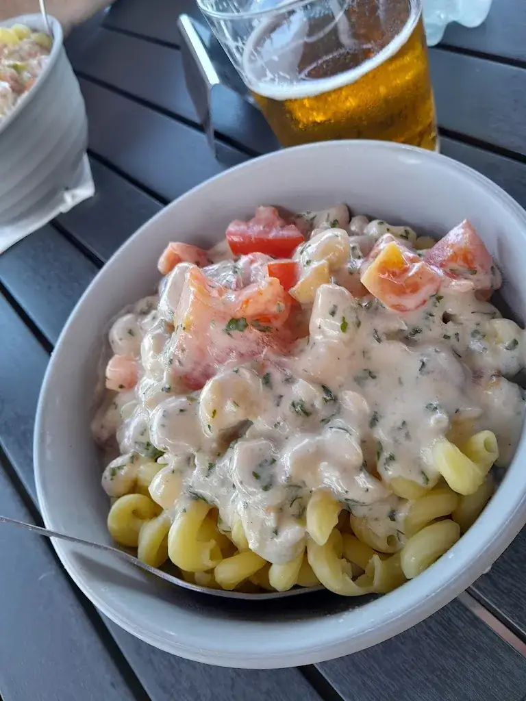 Laurent Duvaux_Restaurant Aux 100 pâtes - Relais du port - Eurovélo 6_Dannemarie_review