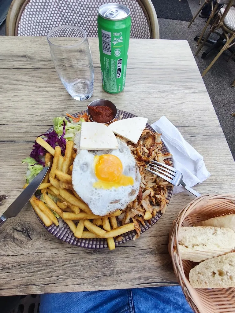 Tarek SLAMA_Kebab By Anatolie_Dannemarie_recensione