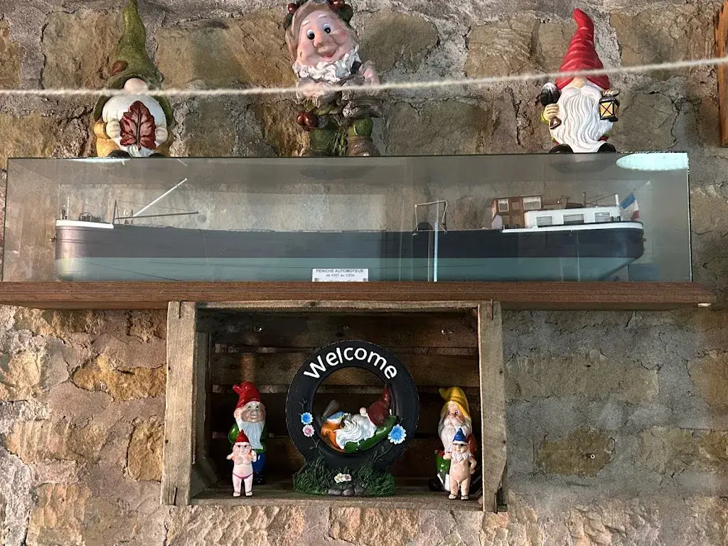 Edwin Roze_L'ENTRE DEUX_Donchery_review