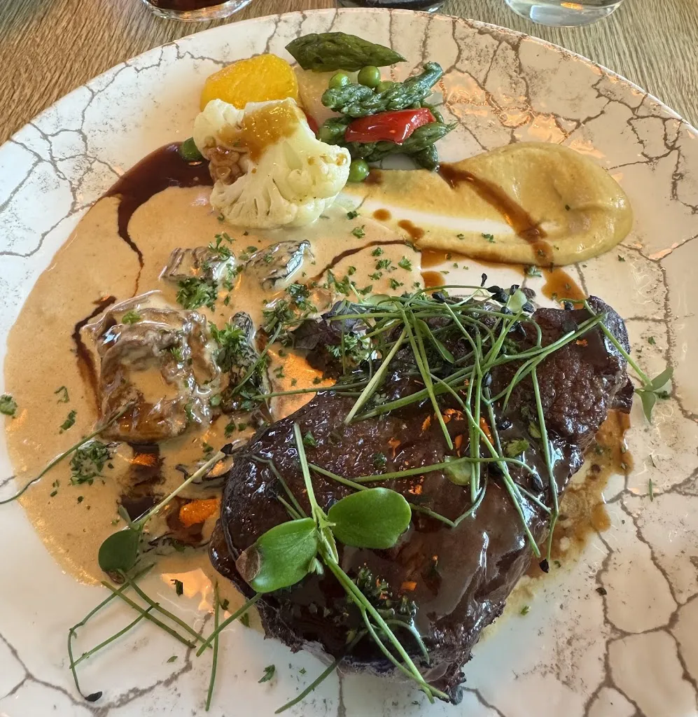 Auriane Defives_L'INCONTOURNABLE_Dombasle-sur-Meurthe_review