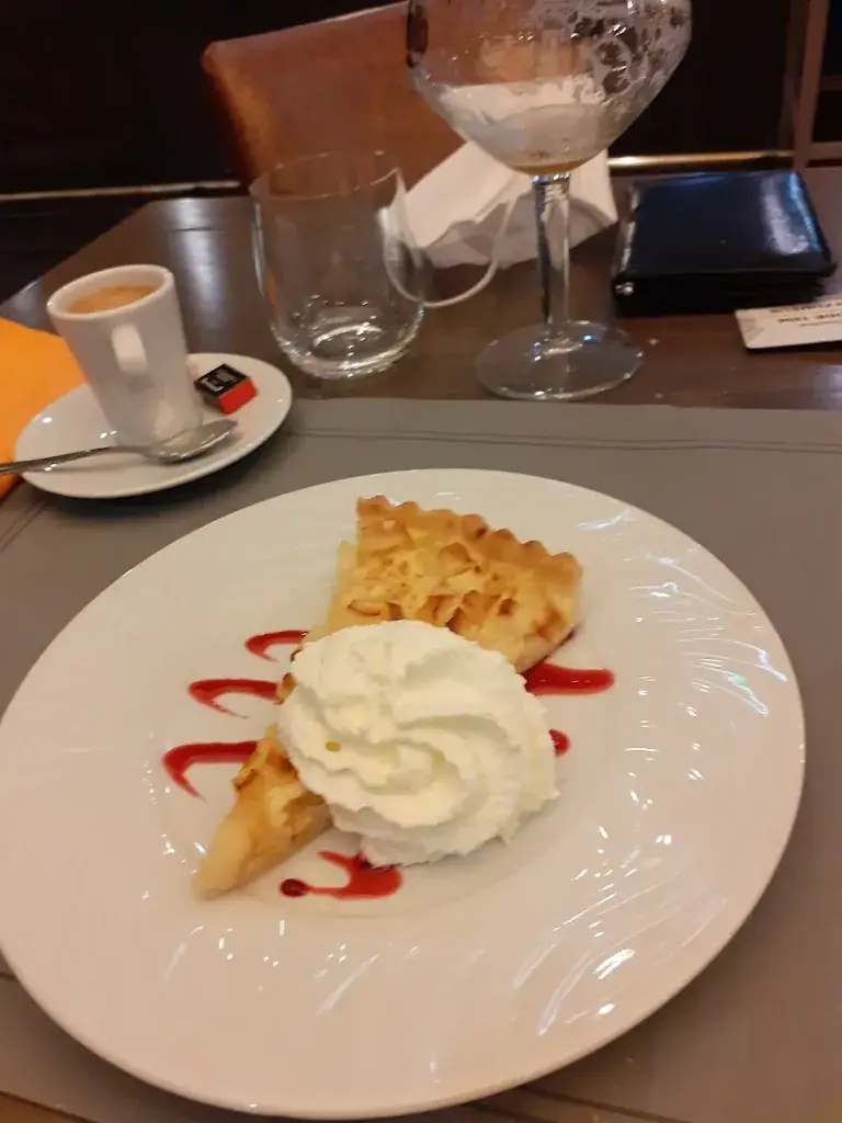 Menu_Hôtel & Restaurant - Le Coeur d'Or Douzy, Sedan Est (The Originals)_Douzy_image_2