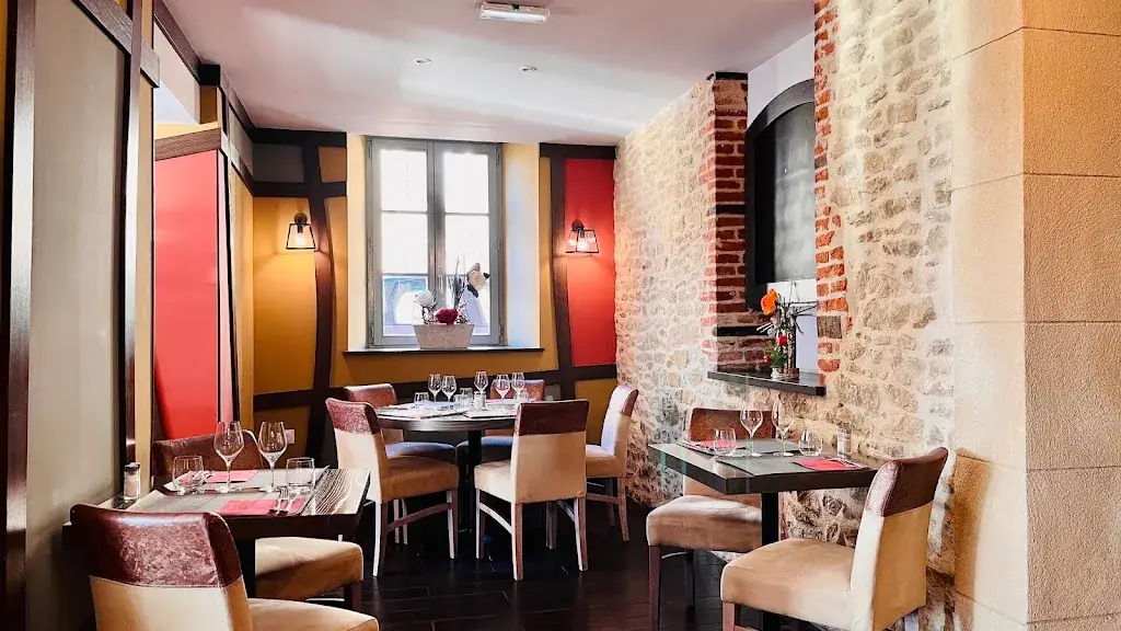 Hôtel & Restaurant - Le Coeur d'Or Douzy, Sedan Est (The Originals) Restaurant in Douzy