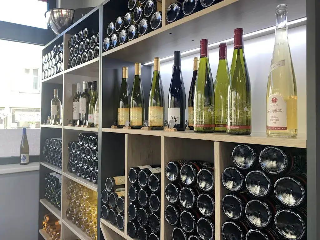 cyrille polo_Sommellerie de France Dieuze - Vins, champagne & spiritueux_Dieuze_review