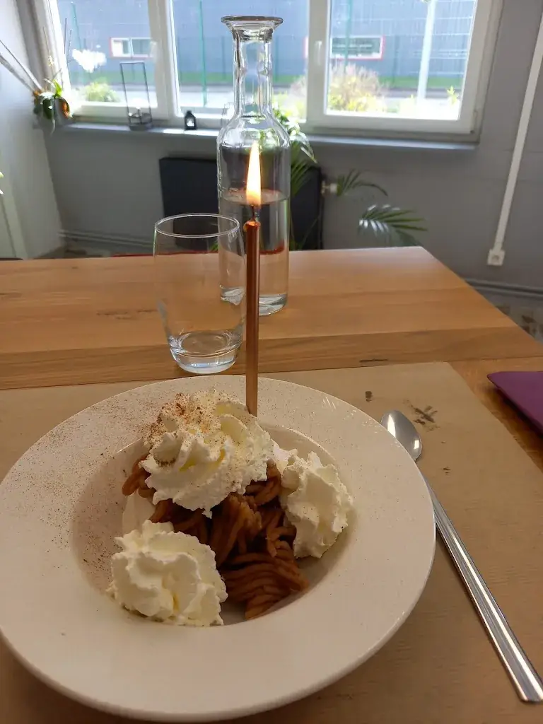 Christelle MUNCH ROBERT_Restaurant le 6/9_Duppigheim_reseña