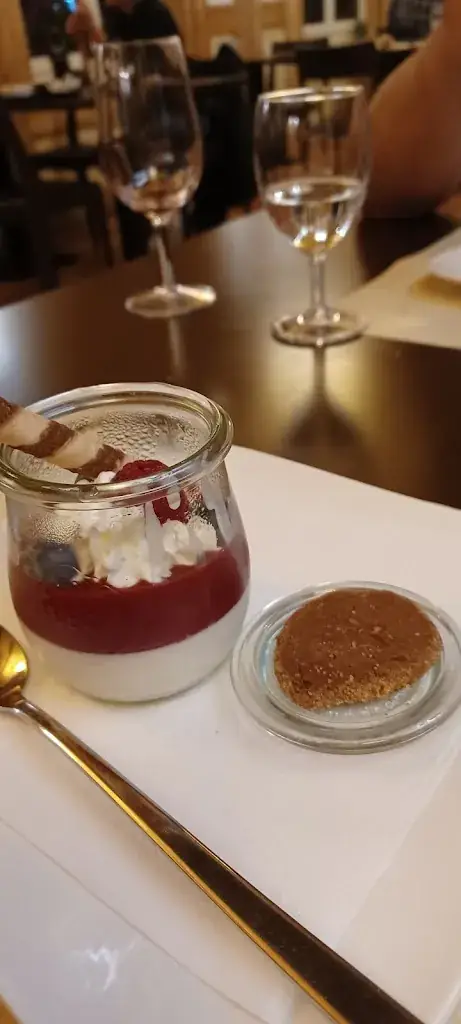 Menu_Hôtel de Ville_Tour-de-Trême_immagine_8