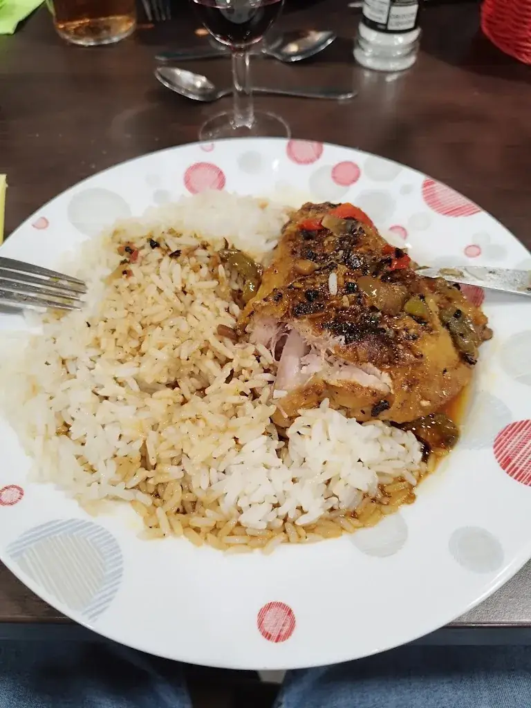 Aurimas Stakenas_Sarl Restaurant Vallee de la Marne Bar Restaurant Vallee de la Marne Christophe_Mussey-sur-Marne_review