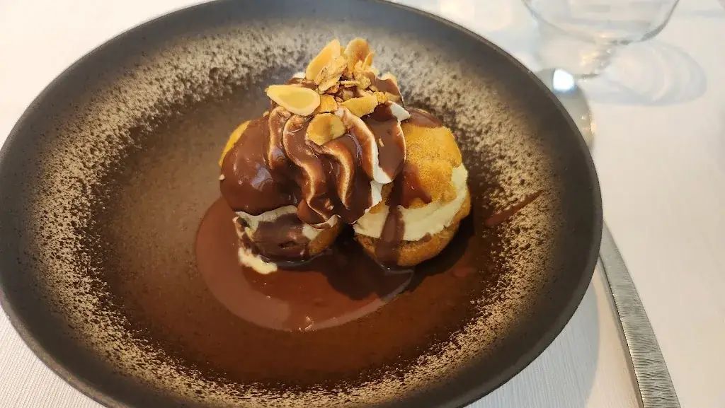 Pascal BRUCKER_Restaurant au Tigre_Dalhunden_review