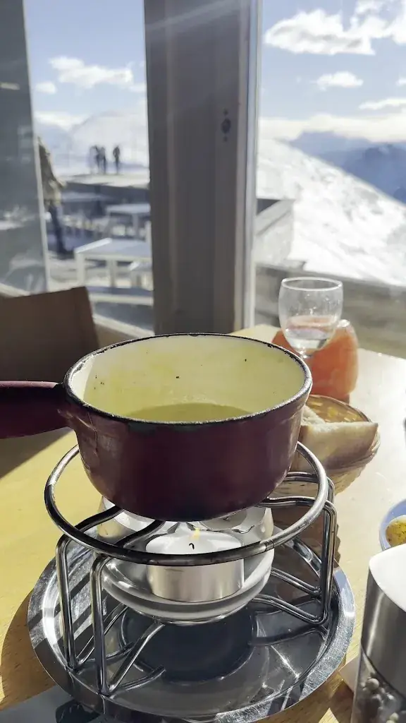 Marek Zimolag_Le Sommet_Moléson-sur-Gruyères_review