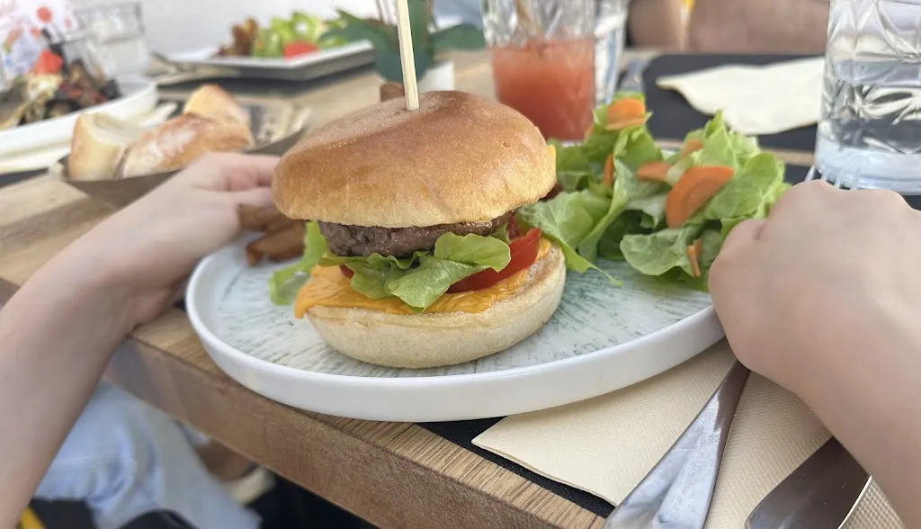 Brasserie Chez Angel_Dormans_slider_image_3