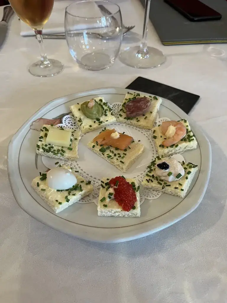 Johann Durdon_La table sourdet_Dormans_review