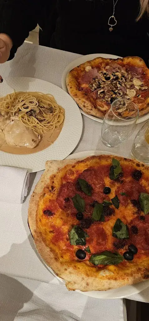 Max_La Fontana_Ernolsheim-Bruche_review