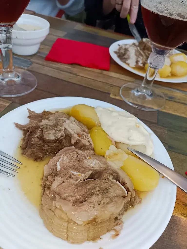 lupinar_Au Cochon qui s’éveille_Ervy-le-Châtel_review