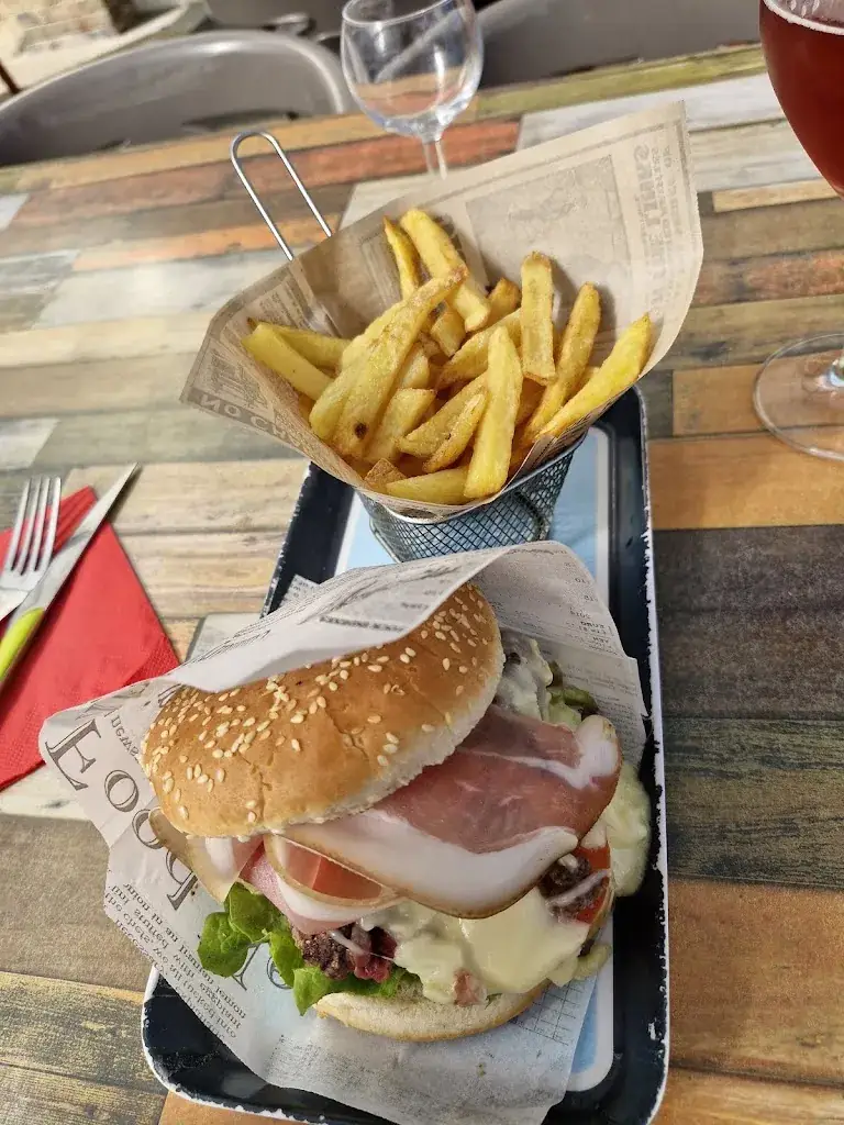 Au Cochon qui s’éveille_Ervy-le-Châtel_slider_image_2