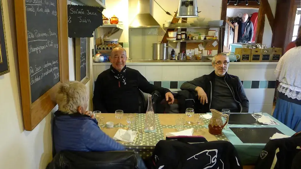 Bernard Bégé_Crêpes à Roulettes_Auxon_review