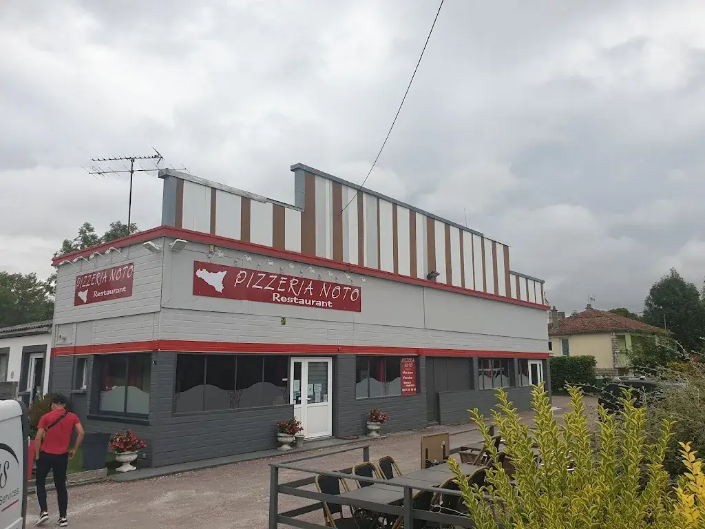 Pizzerianoto_Estissac_slider_image_1