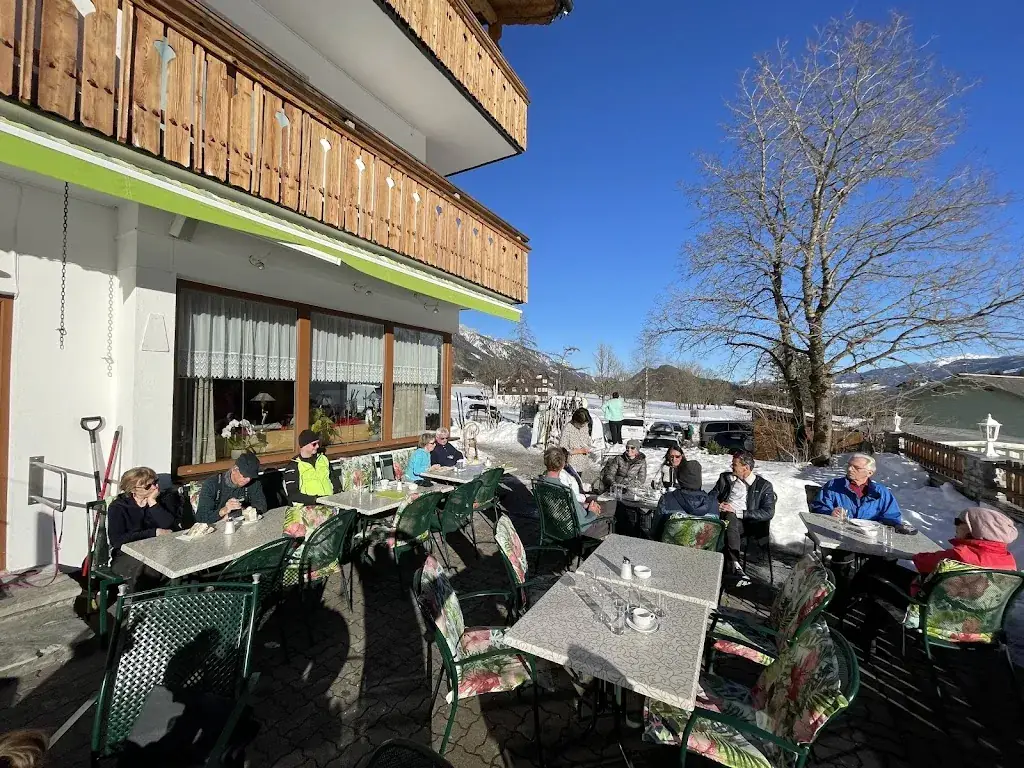 Ales Vaic_Cafe-Restaurant Walcher_Austria_review