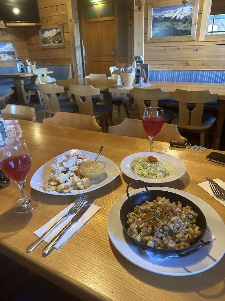 Xhoi Kallupi_Rittisstadl_Austria_review