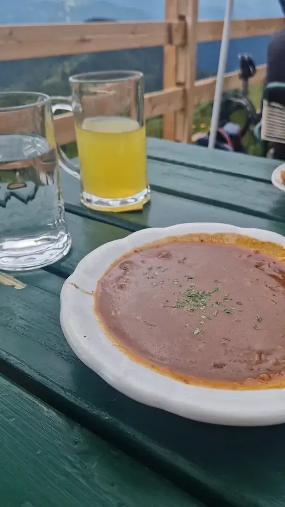 Dachstein Südwandhütte_Austria_slider_image_2