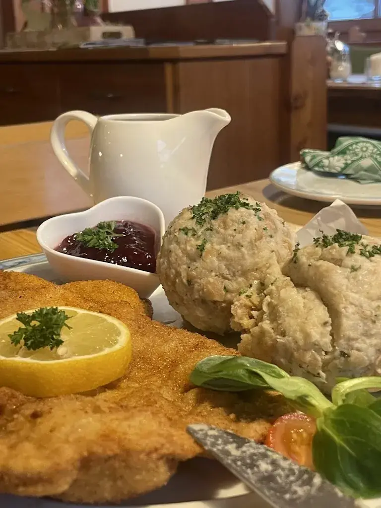 Iga Styczyńska_Alpengasthof Glösalm_Austria_review