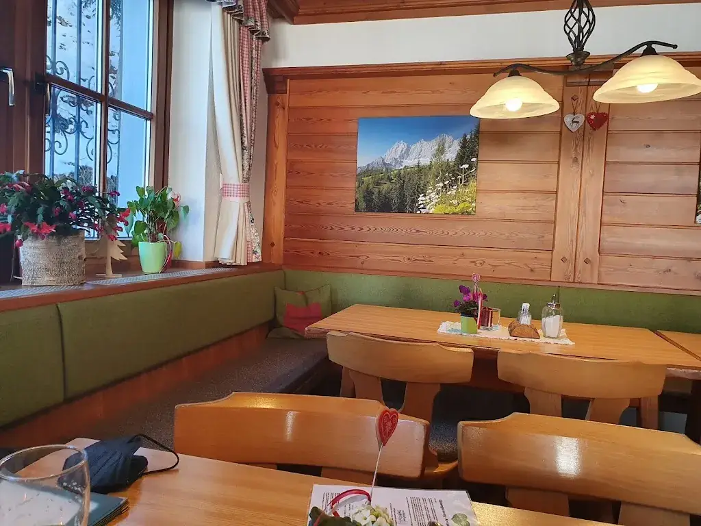 Ana Brandl_Alpengasthof Glösalm_Austria_review