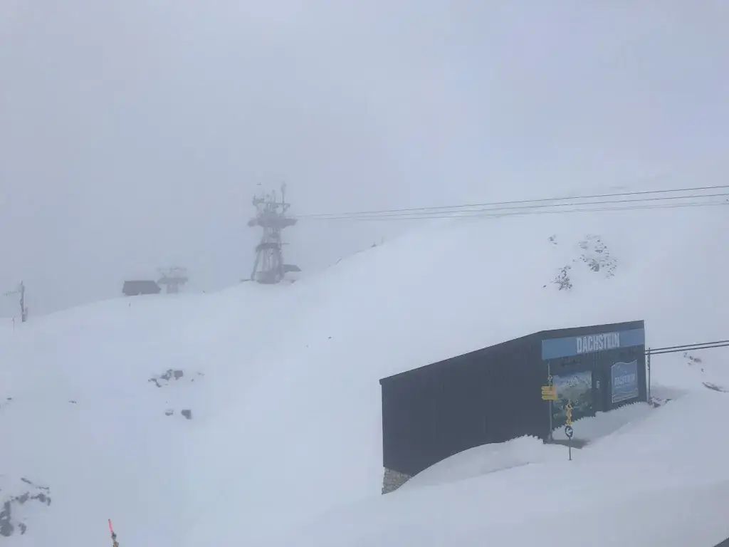 N S_Bergrestaurant Dachstein Krippenstein_Austria_review