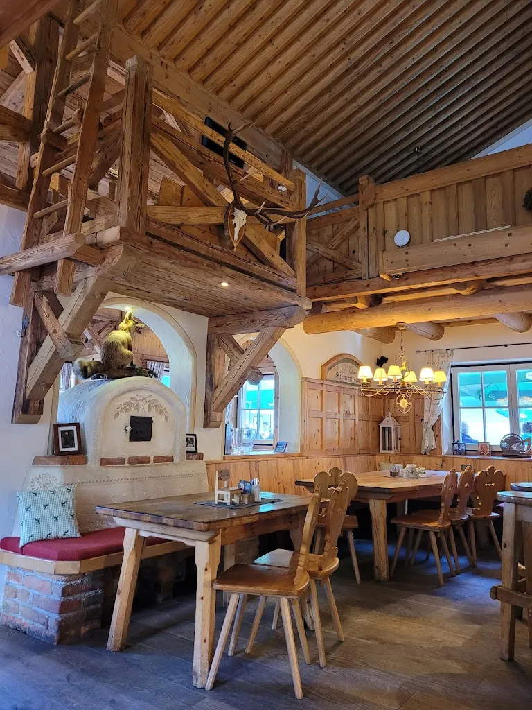 Waldcafé Lifstüberl_Austria_slider_image_1