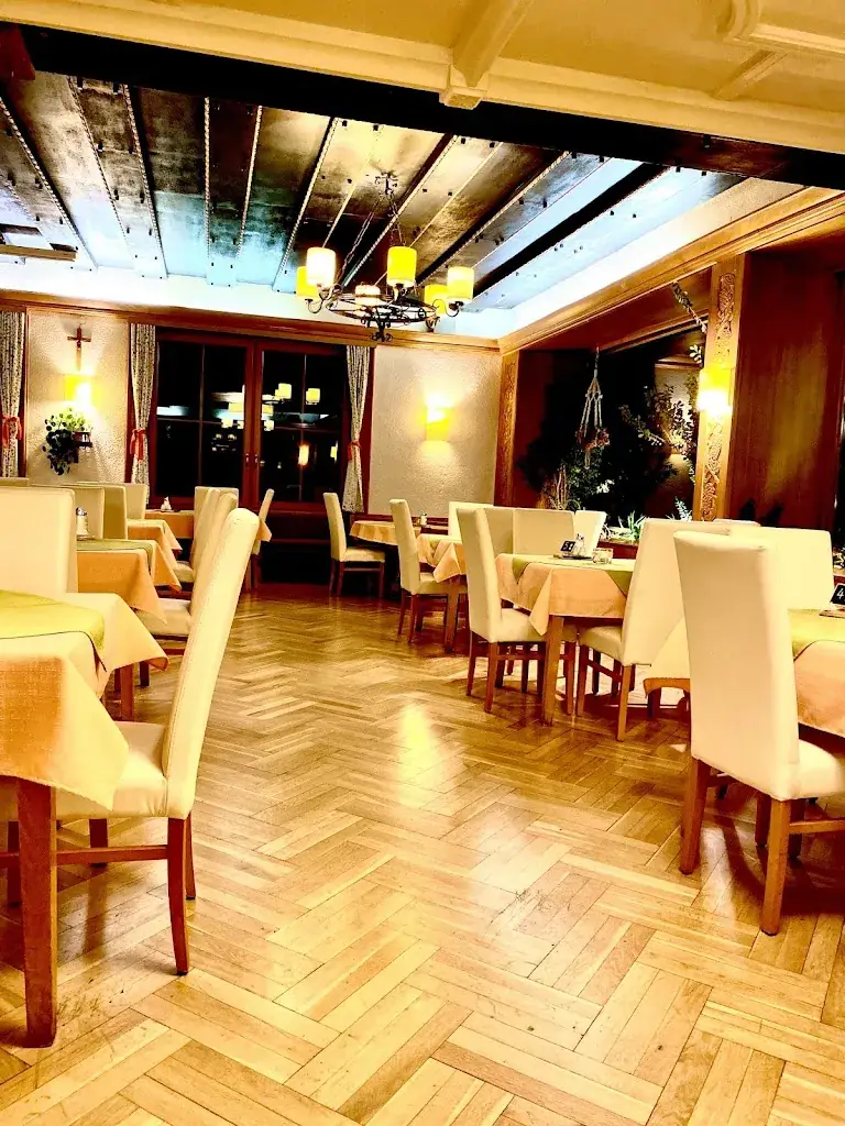 Grüne Lunge_Restaurant Almfrieden_Austria_review