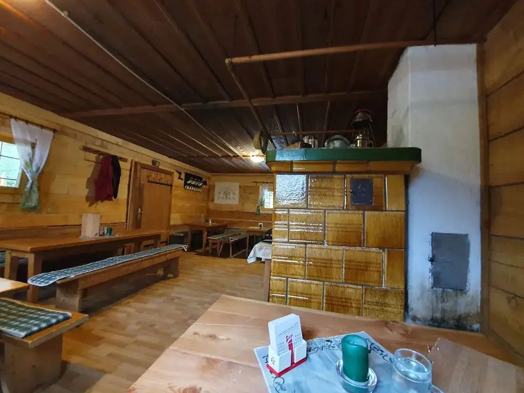 Holzmeister Alm am Hinteren Gosausee_Austria_slider_image_1