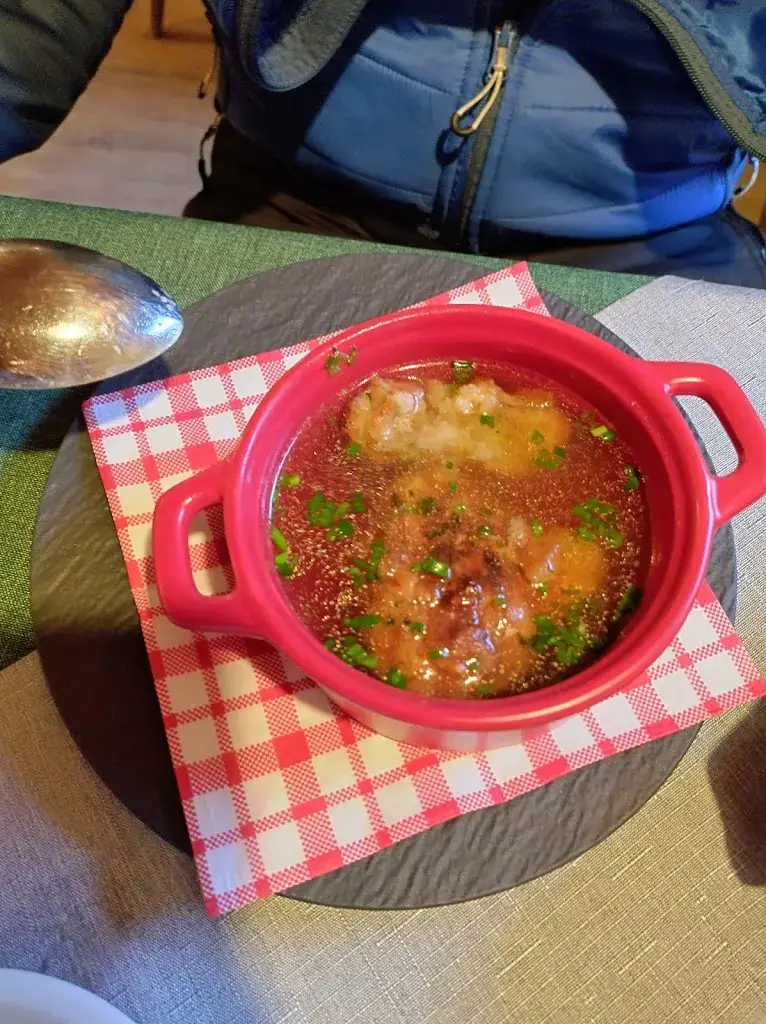 Maria B_Almstube Schlattinger_Austria_review