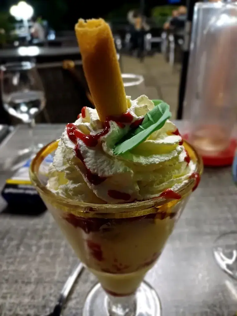 Eric Douce_Restaurant - Pizzeria Aux Trois Goûts - Eckbolsheim_Eckbolsheim_review