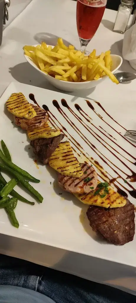 Gabriel Moreira_O Porto_Strasbourg_review