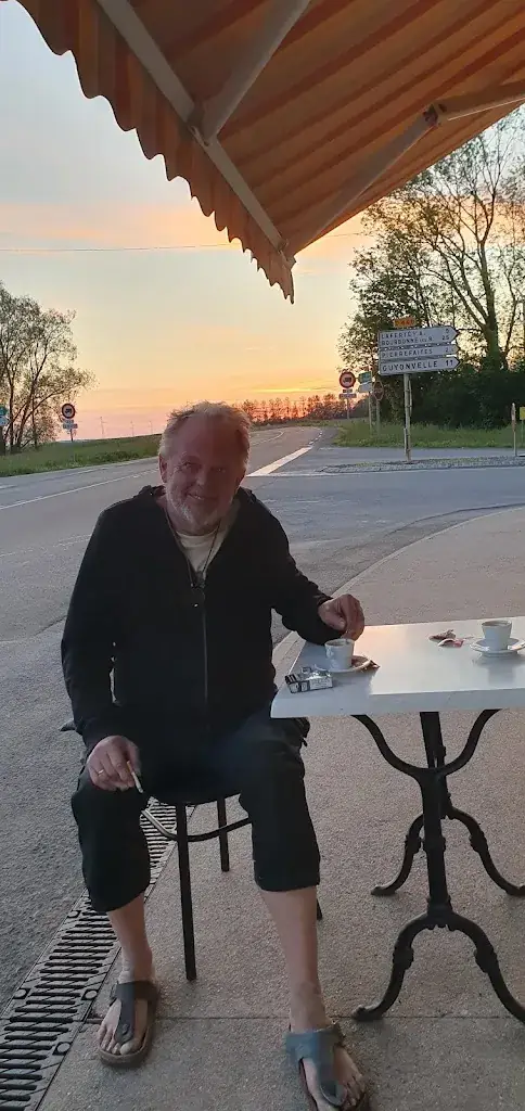 Tamara Vrielink_SARL la rose des vents_Fayl-Billot_review