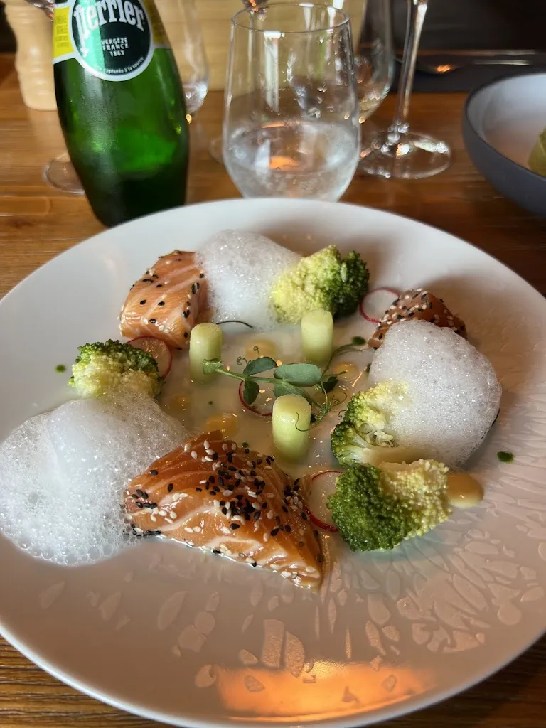 Tom_La Cave_Ludres_review