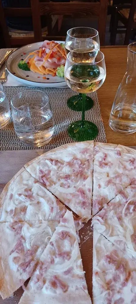 J. Keränen_Hôtel Restaurant À la ville de Nancy_Eguisheim_review