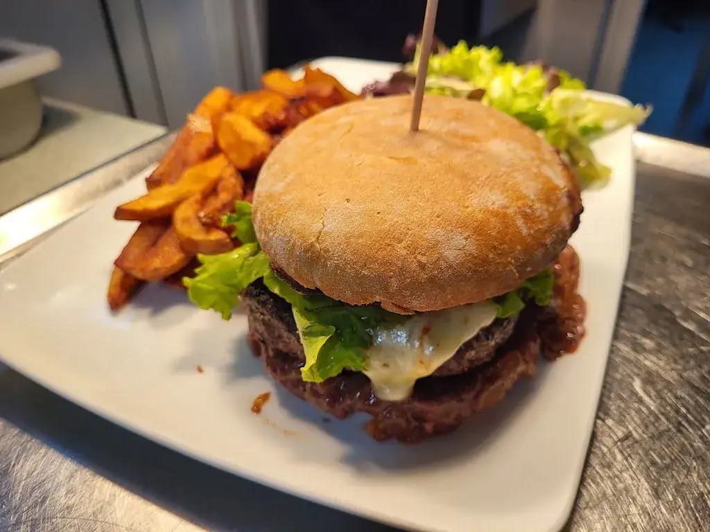 Restaurant Café de la Gare_Charnay-lès-Mâcon_slider_image_2