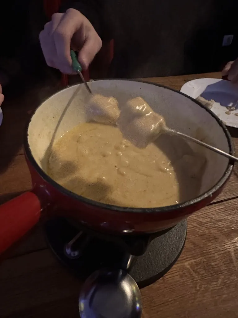 Justine Vallet_Microbrasserie/Distillerie Artisanale Radwulf_Vieux-Ferrette_review