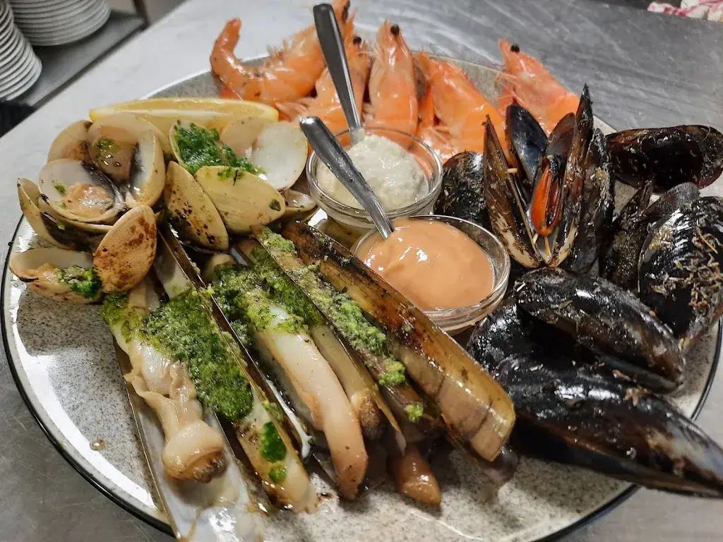 Restaurant l isatis_Fleury_slider_image_2