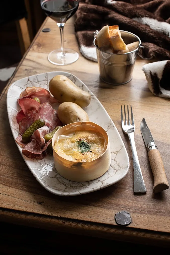 Chez Constant_Chamonix-Mont-Blanc_slider_image_3