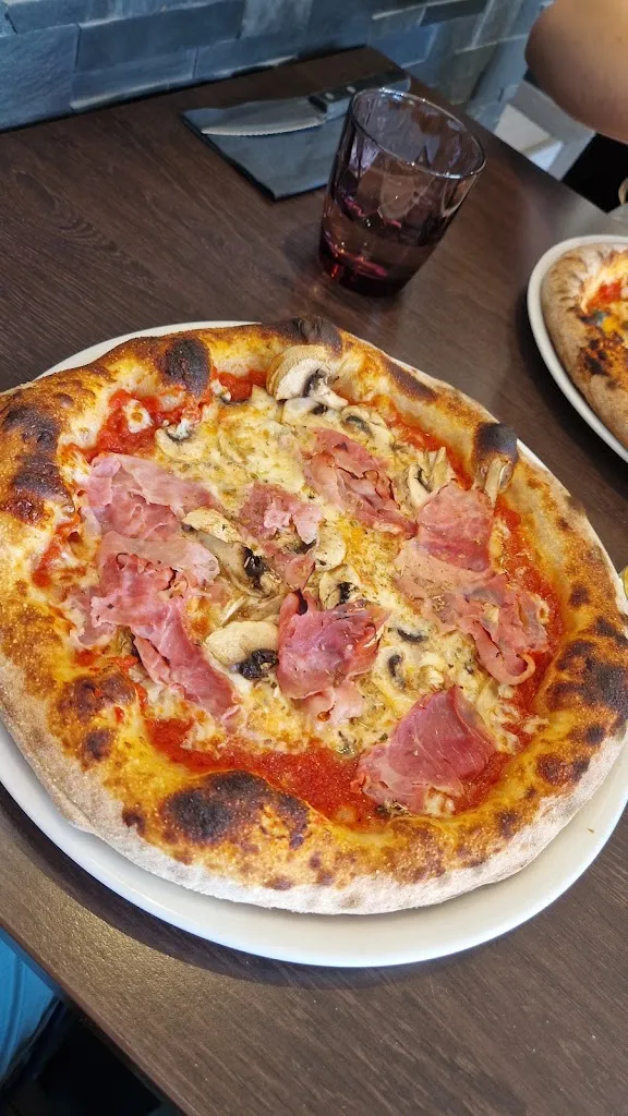 Andrée Wagner_Pizzeria 1963_Erstein_review