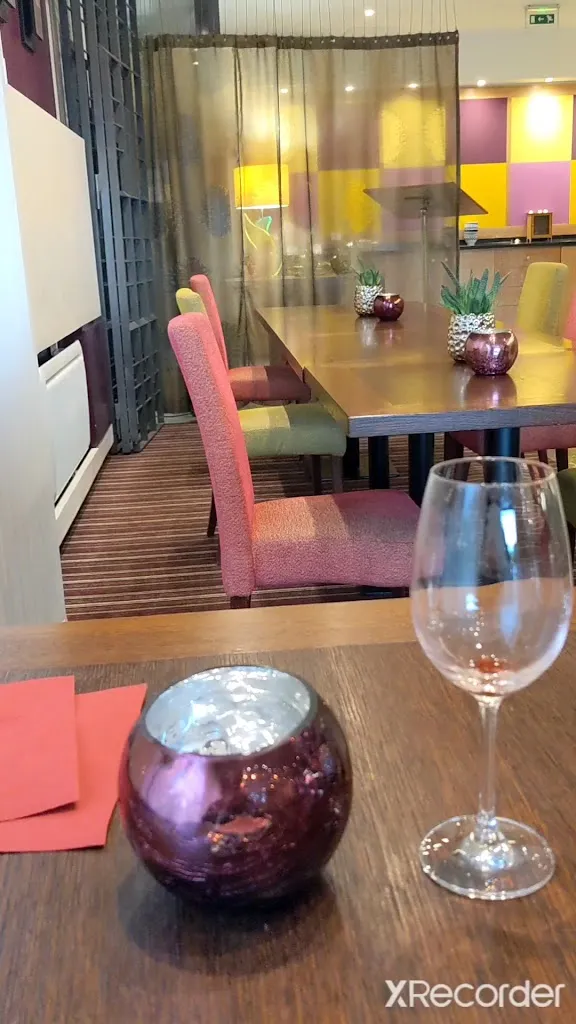 Hôtel Restaurant Crystal Erstein restaurant in Erstein