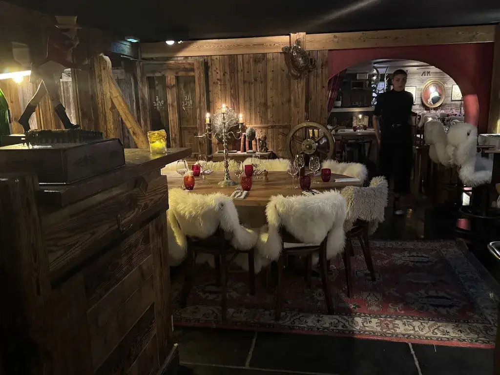 Restaurant Le Cap-Horn_Chamonix-Mont-Blanc_slider_image_3